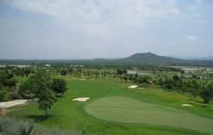 Narai Hills Golf Resort - Green Fee - Tee Times