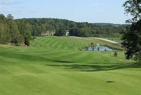 Grödinge Golf Club - 18 hålsbanan Gul bana - Green Fee - Tee Times