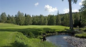 Säters Golfklubb - 18-hålsbanan - Green Fee - Tee Times